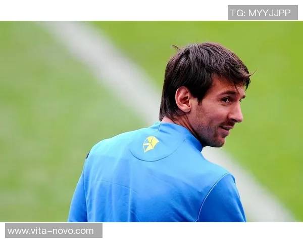 瘦小身材却技艺超群的足球明星们盘点与他们的传奇故事